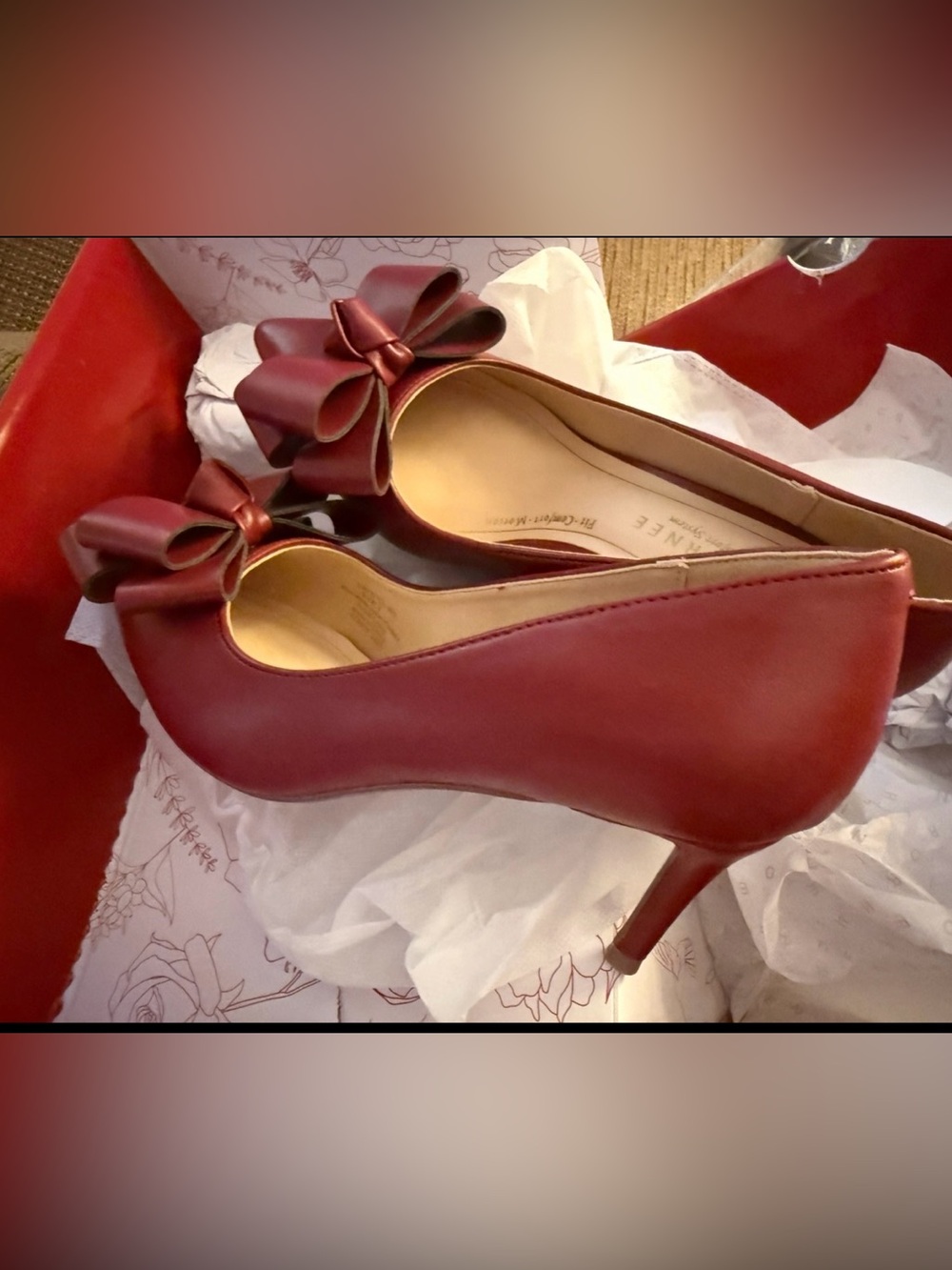 Women’s Red Bow Pump Heels